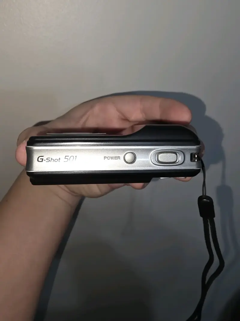 Cámara digital Genius 5.0 megapíxeles - 3