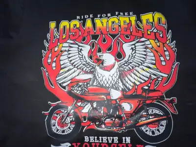 Polera negra con diseño Los Ángeles talla M - miniatura 3