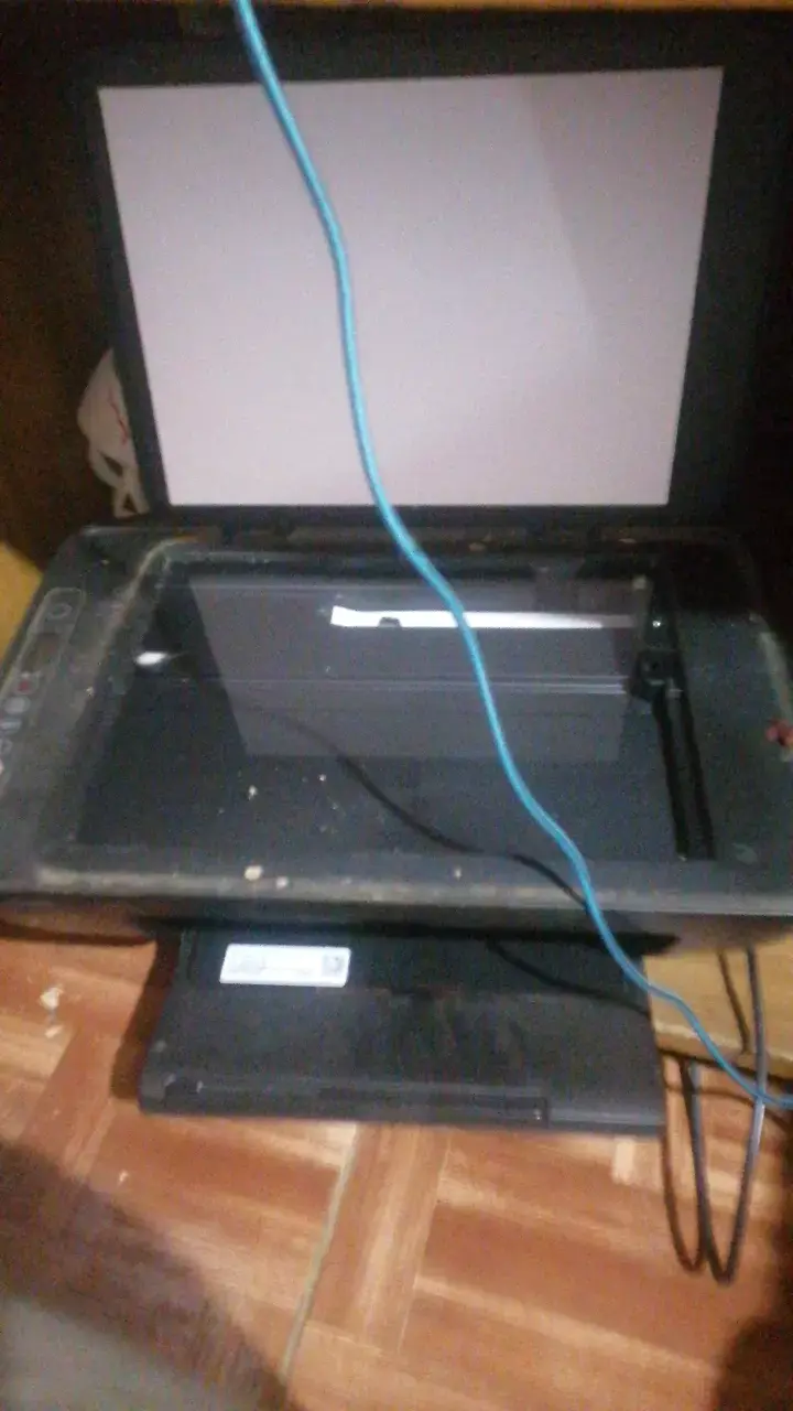 Impresora HP multifuncional usada - 2