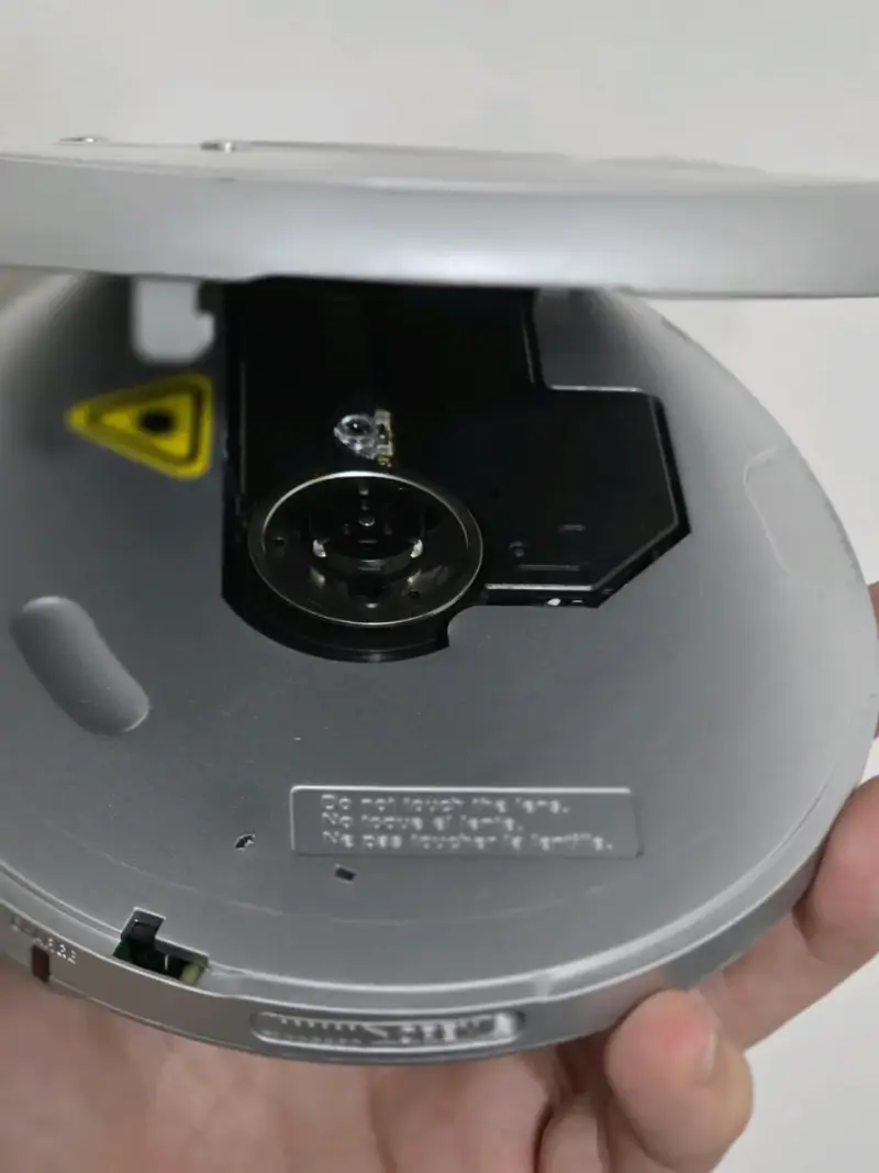 Reproductor de CD portátil Kioto plateado - 2