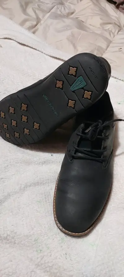 Zapatos de cuero negro para hombre - miniatura 3