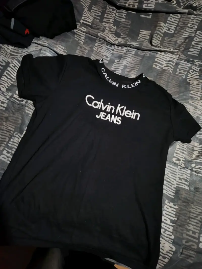 Polera Calvin Klein Jeans negra unisex