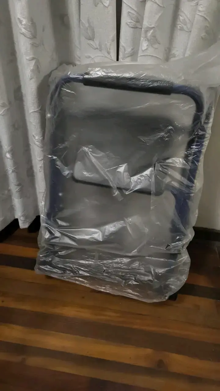 Andador plegable con asiento y ruedas - 2