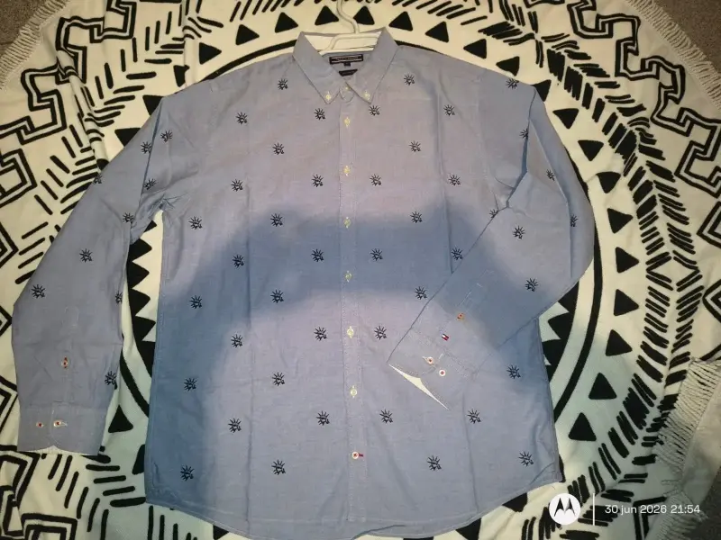 Camisa Tommy Hilfiger azul con bordados - 1