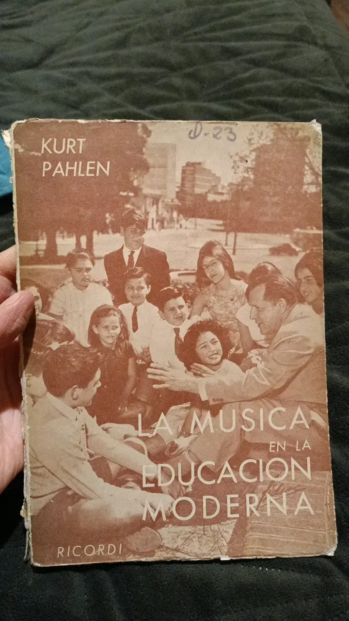 Libro 'La Música en la Educación Moderna' de Kurt Pahlen - 1