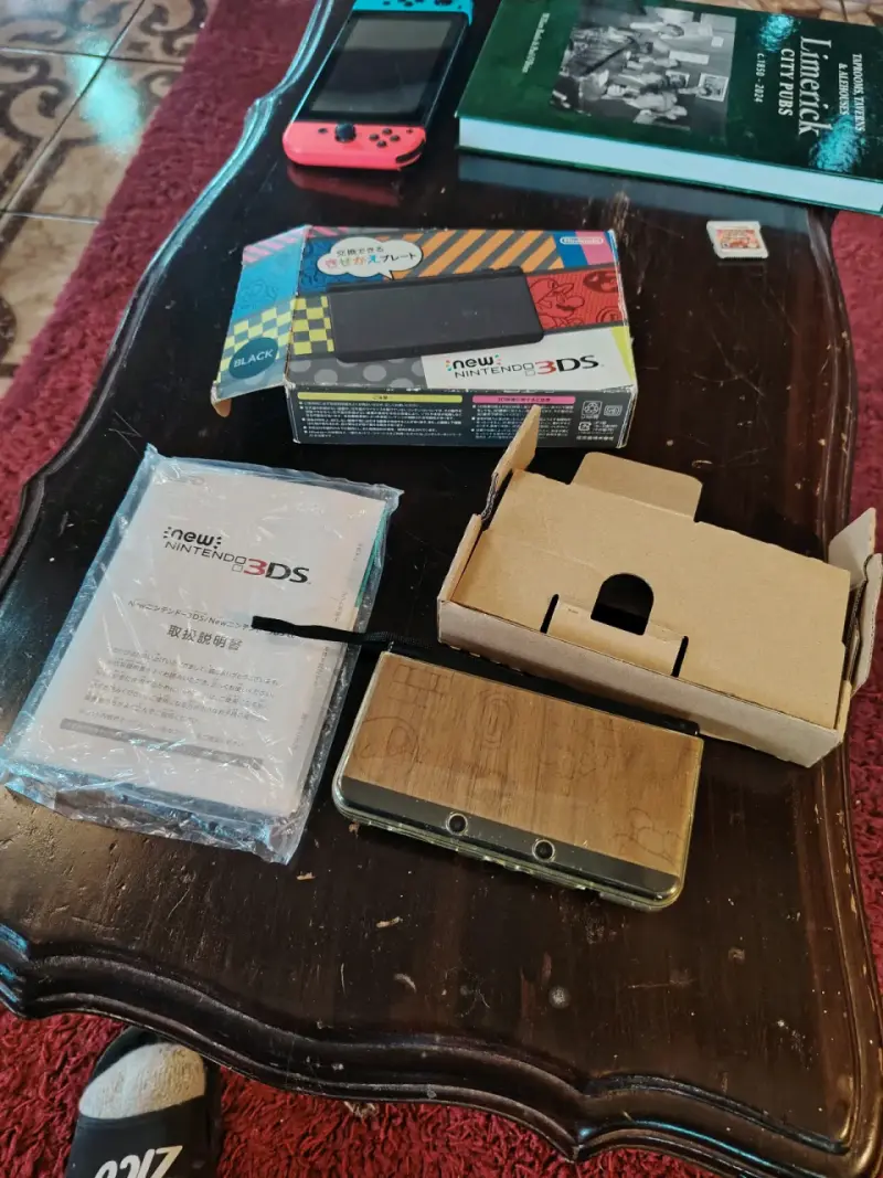 Consola Nintendo 3DS XL con caja original - 1