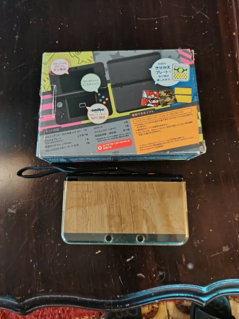 Consola Nintendo 3DS XL con caja original - 2