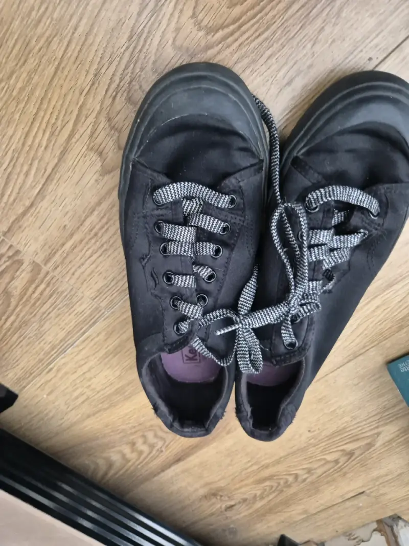 Zapatillas negras Keds casuales - 2