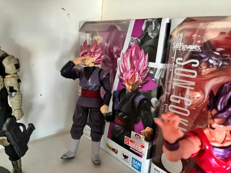Figura de acción Goku Black S.H. Figuarts