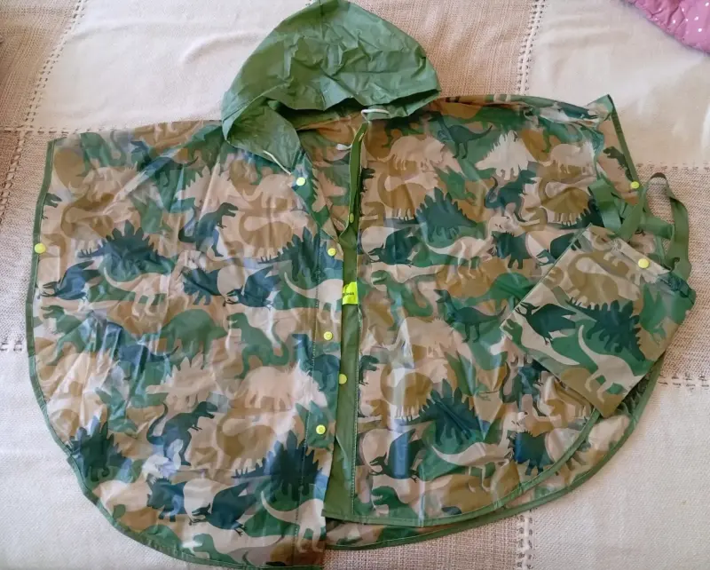 impermeable infantil dinosaurio casa ideas