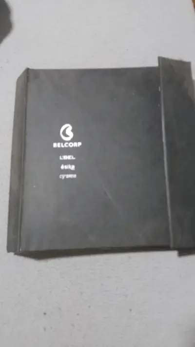 Caja organizadora Belcorp negra + 29 muestra de pe - miniatura 1