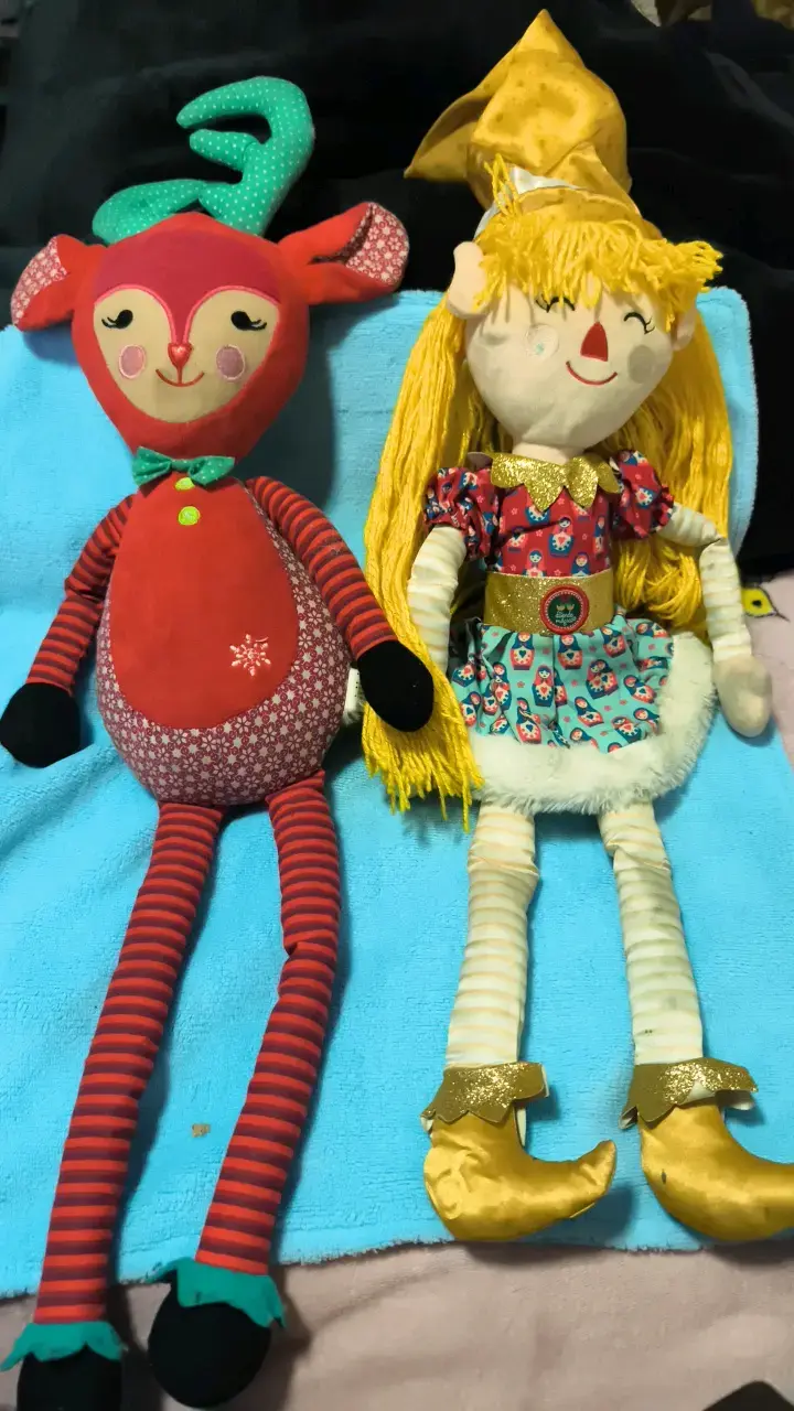 Muñecos navideños de tela decorativos