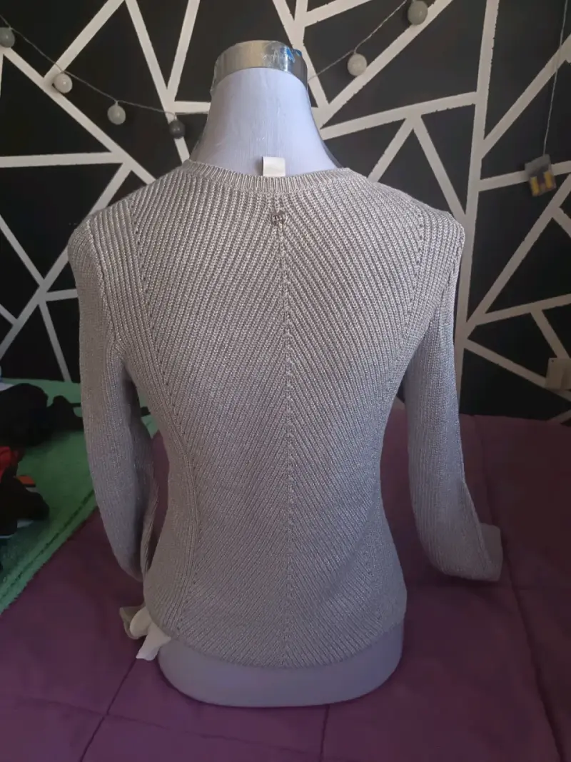 Suéter gris de punto para mujer - 2