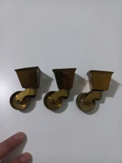 Pequeñas ruedas de Bronce Vintage - miniatura 3