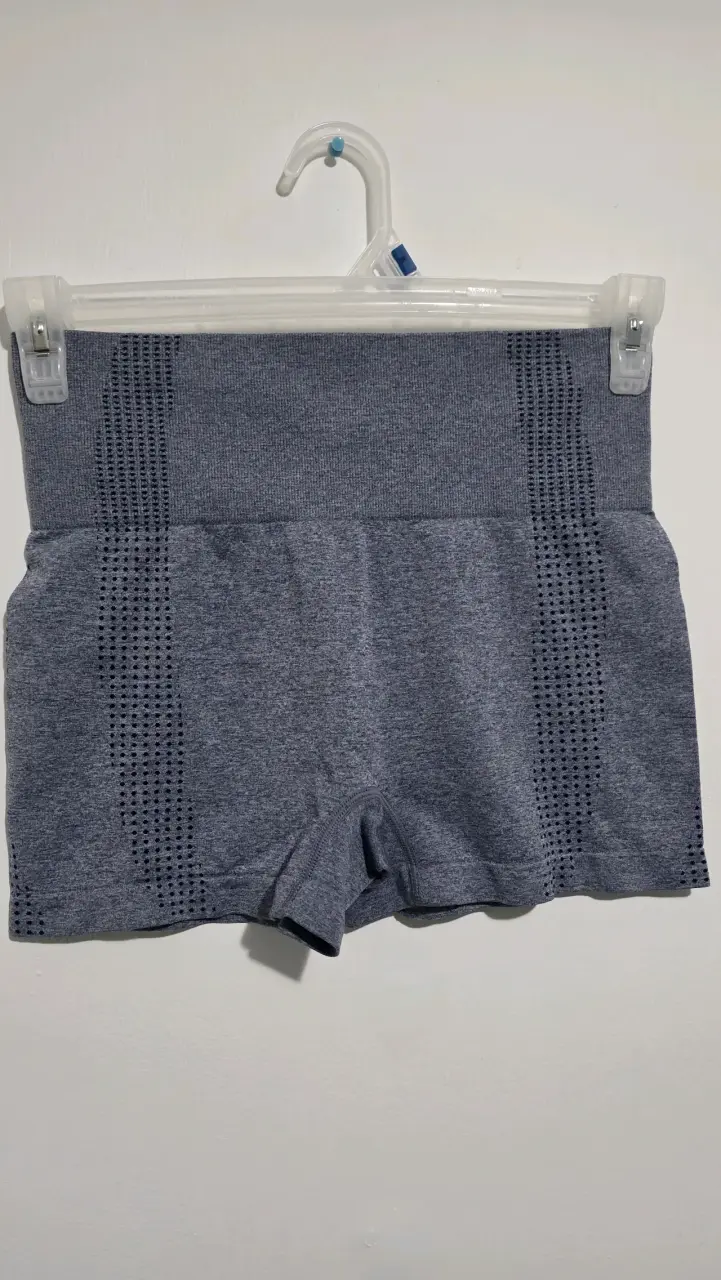 Shorts deportivos mujer