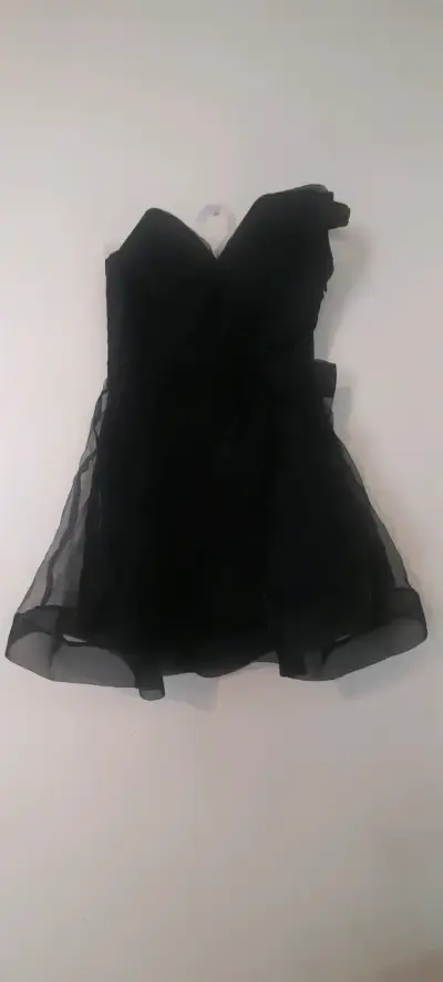 Vestido negro elegante de fiesta - miniatura 2