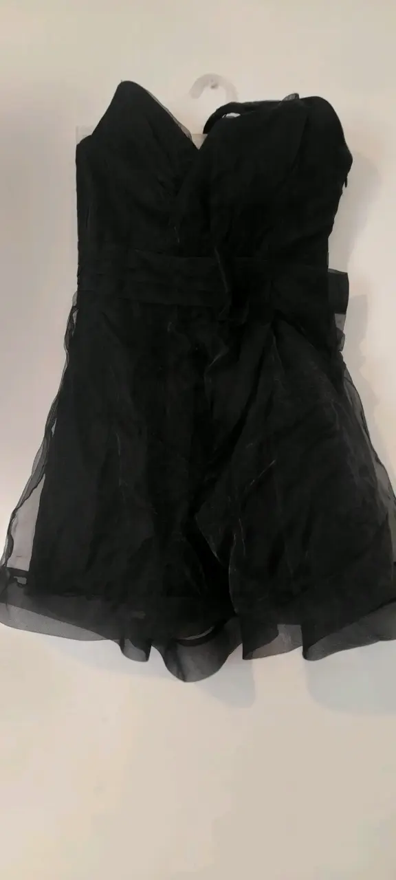 Vestido negro elegante de fiesta - 3