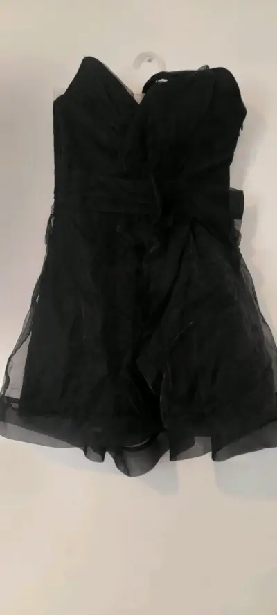 Vestido negro elegante de fiesta - miniatura 3