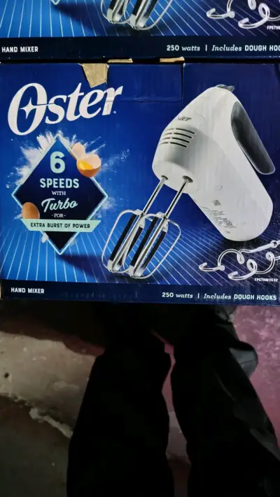 Batidora de mano Oster 6 velocidades - miniatura 1