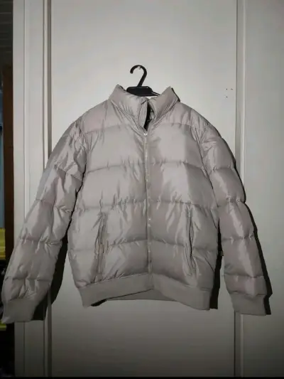 Casaca NUEVA SIN USO, marca Newport, de Falabella - miniatura 1