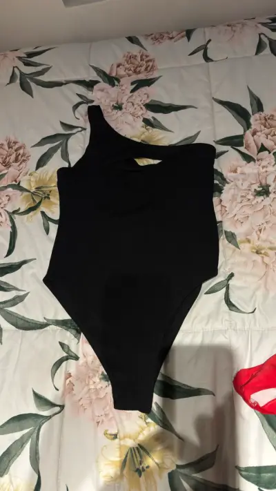Ropa de mujer a 1000 cada prenda - miniatura 2