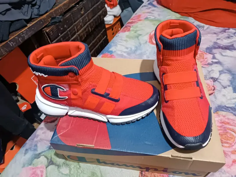 Botas Champion rojas talla 6.5 - 2