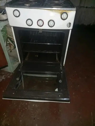 Cosina a gas 4 platos buen estado, funcionando - miniatura 2