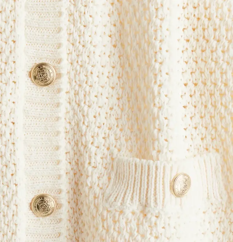 Cárdigan de punto beige con botones - 2