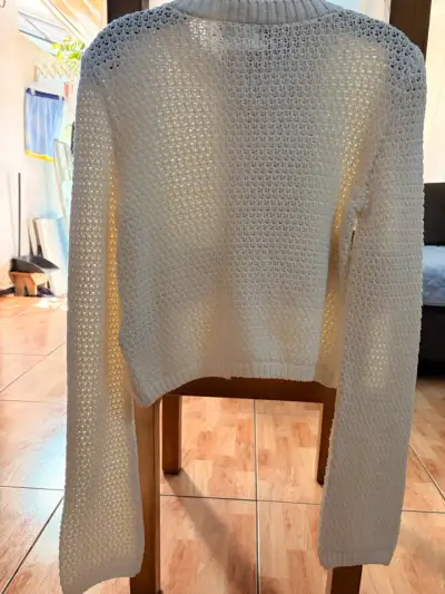 Cárdigan de punto beige con botones - miniatura 4