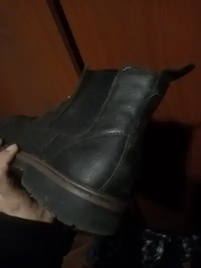 Botines negros de cuero para hombre - miniatura 2