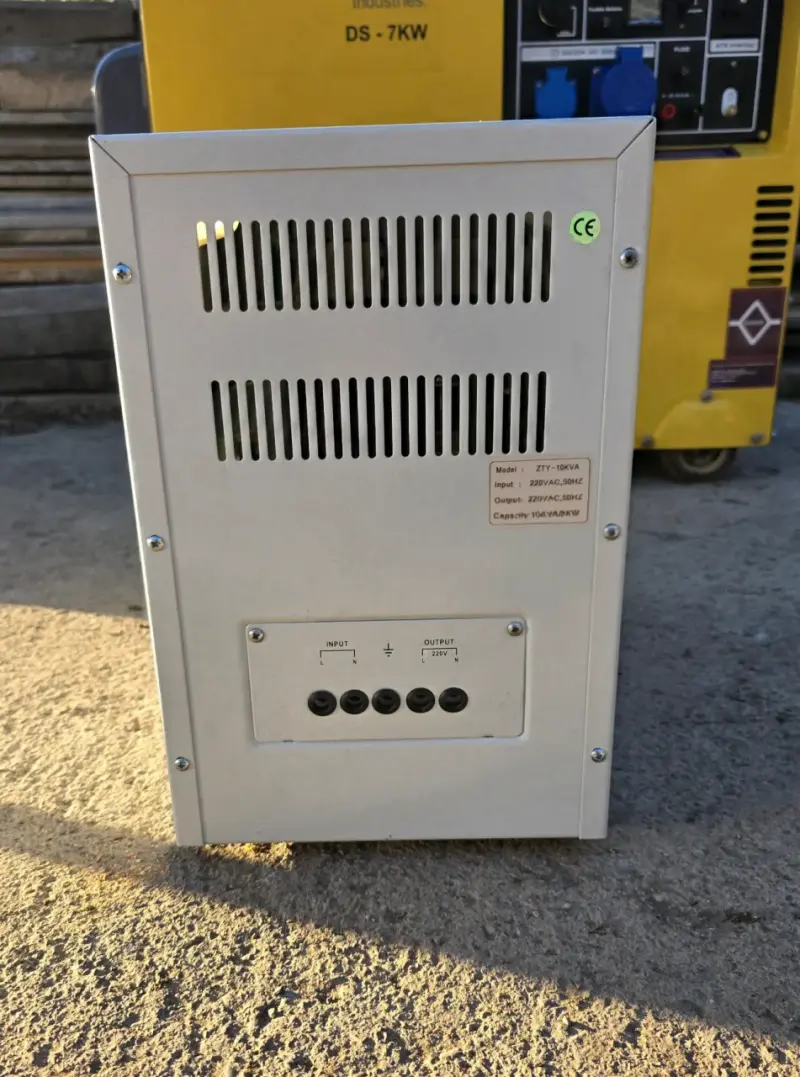 Regulador de voltaje automático ZTY-10KVA - 2