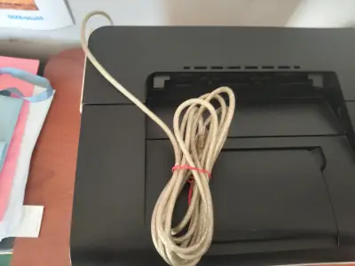 Impresora láser HP LaserJet CP1025nw color - miniatura 4