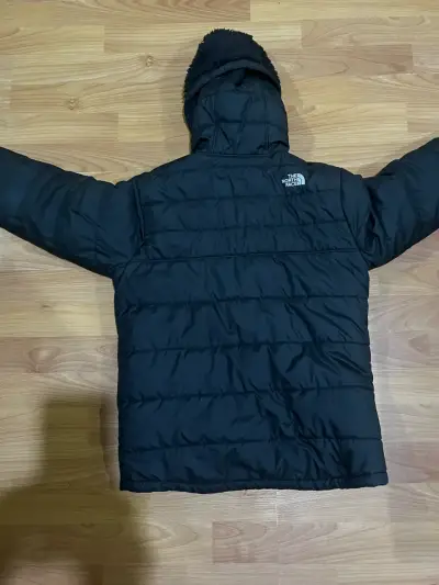 Chaqueta negra The North Face con capucha - miniatura 1