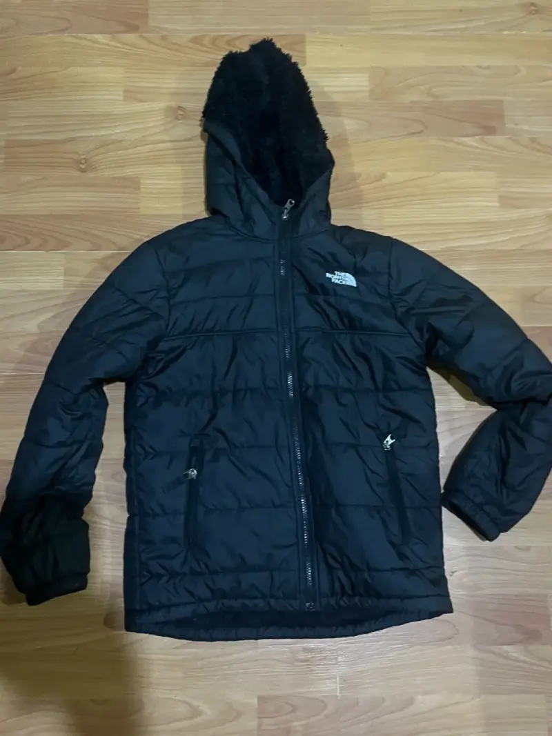 Chaqueta negra The North Face con capucha - 2