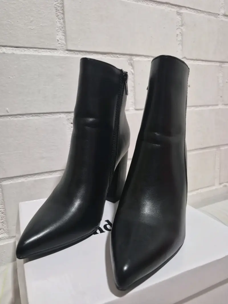 Botas de eco cuero negras - 2