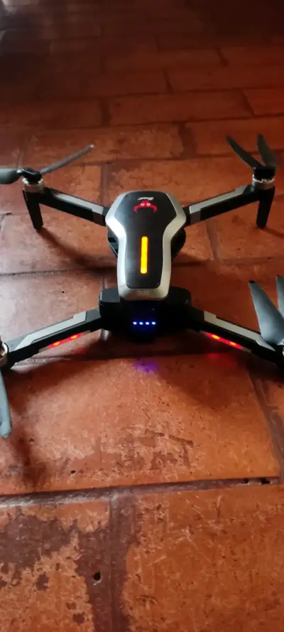 Drone plegable SG 906 con luces LED - miniatura 1