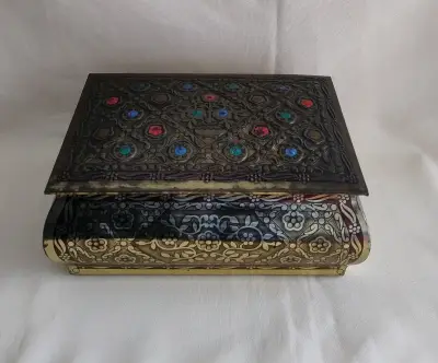 Caja tipo Cofre de lata Decorativo - miniatura 6