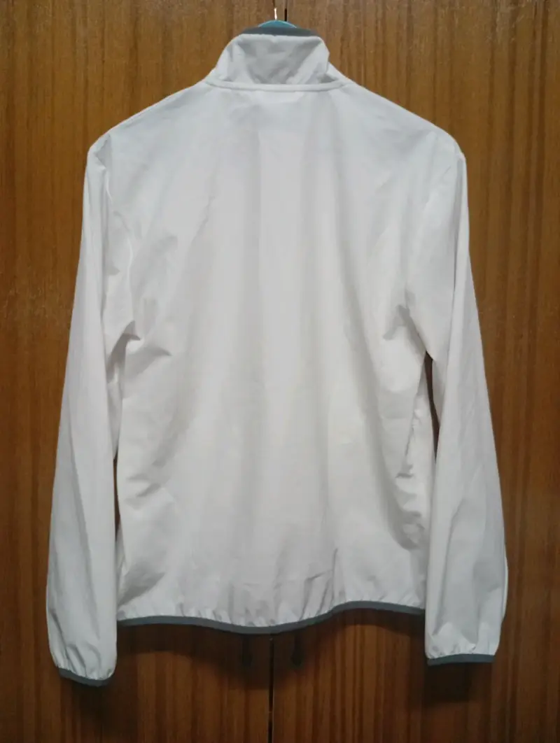 Cortaviento Adidas blanco con logo R - 3
