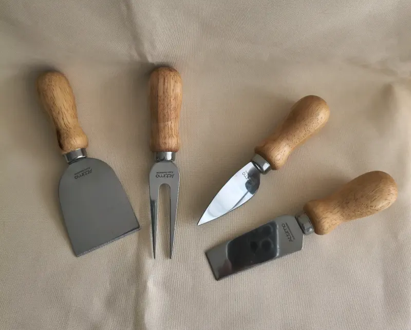 Set de utensilios para queso de acero inoxidable - 1
