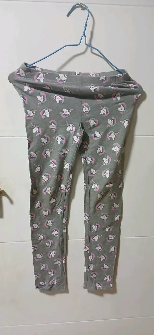 Leggings grises con estampado de unicornios