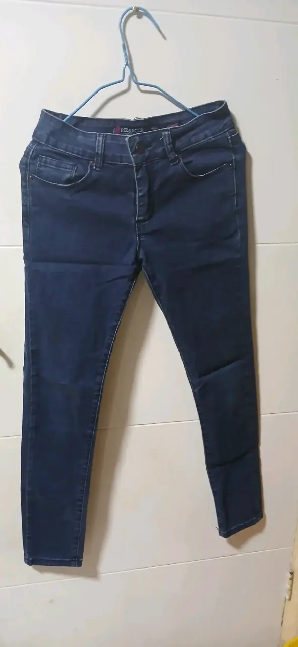 Jeans azul oscuro Red & Rock para niña