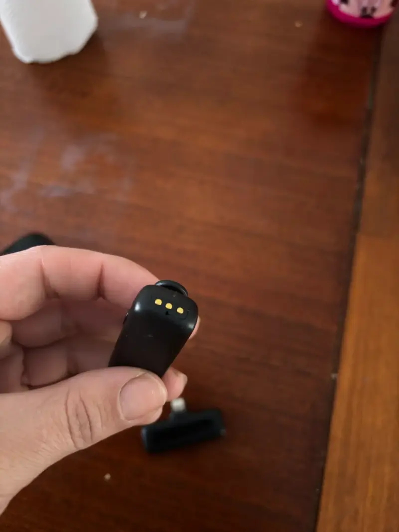 Micrófono inalámbrico con estuche de carga - 5
