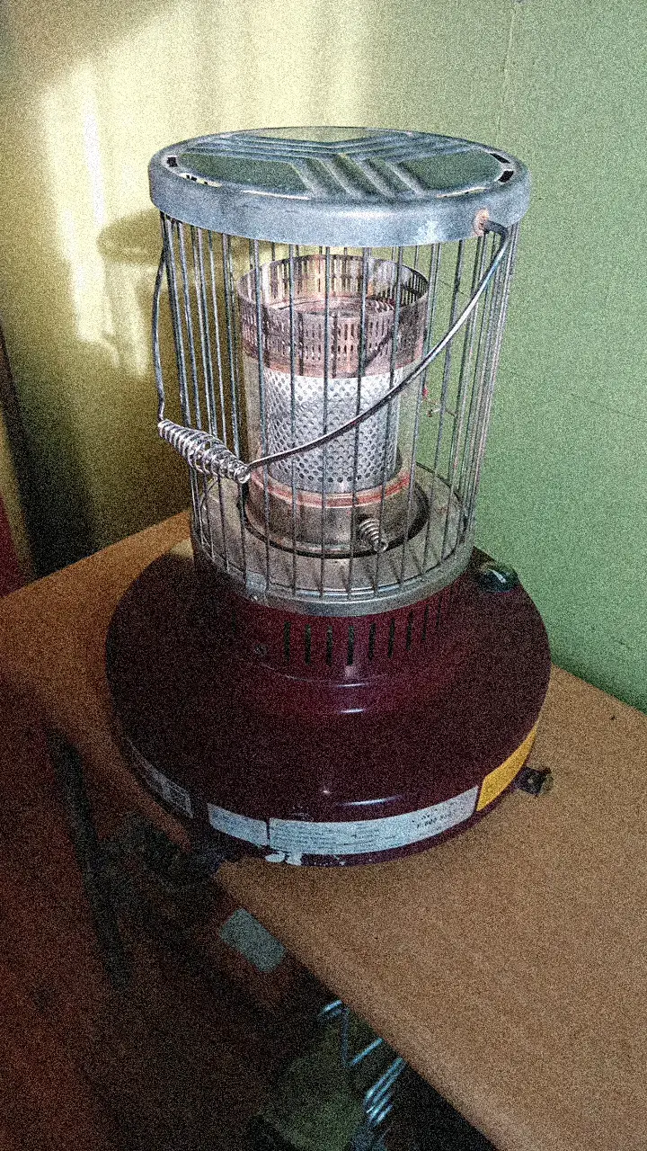 Estufa a parafina Toyotomi KS-27 - 4