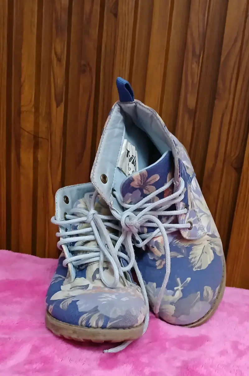 Botines de tela floral azul para niña - 2