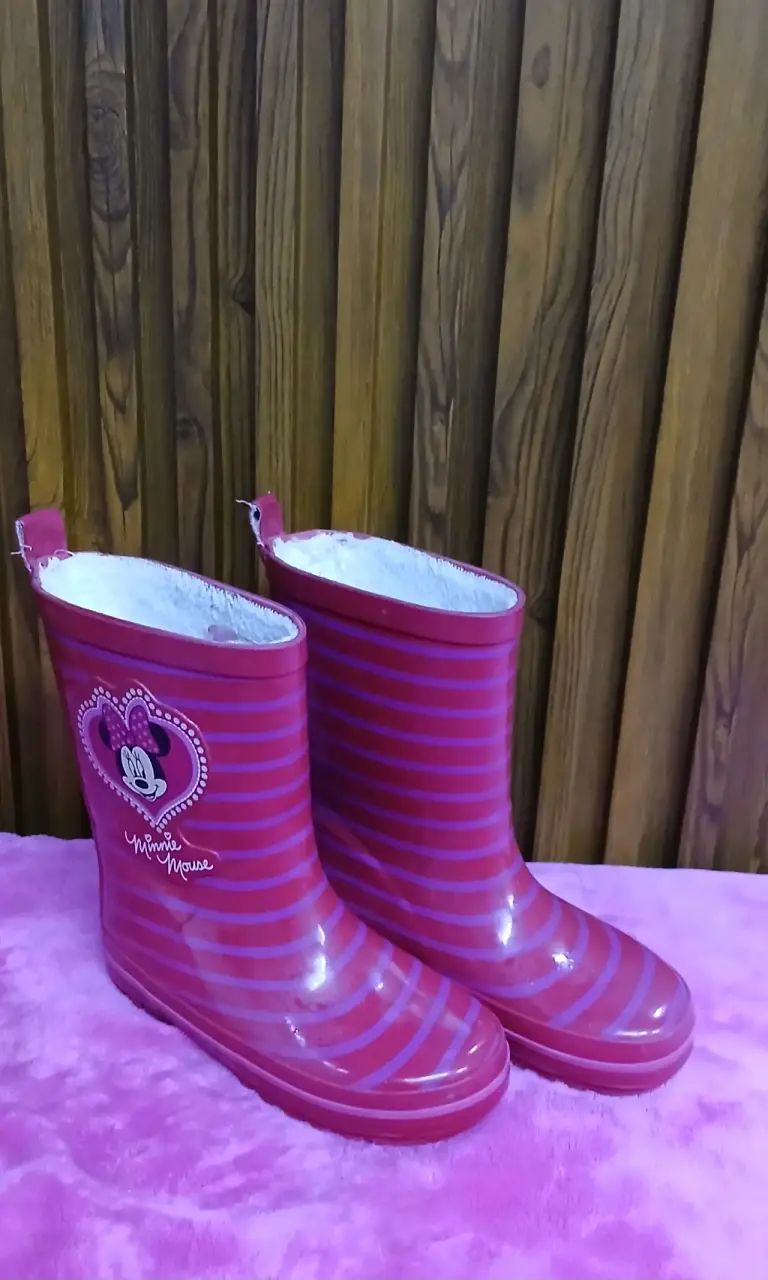 Botas de lluvia Minnie Mouse rosadas para niñas