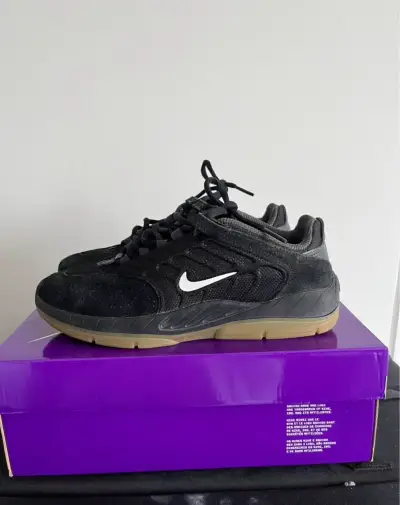 Zapatillas deportivas Nike negras - miniatura 1
