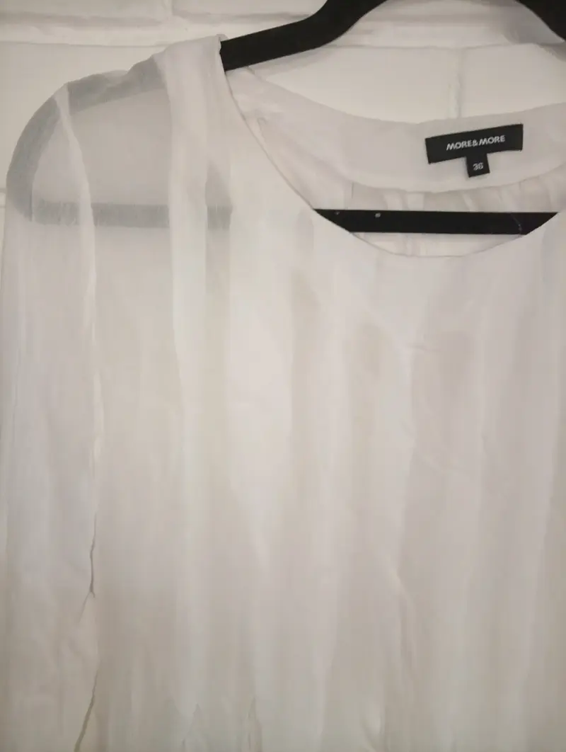 Blusa blanca Moss & Bros elegante - 2