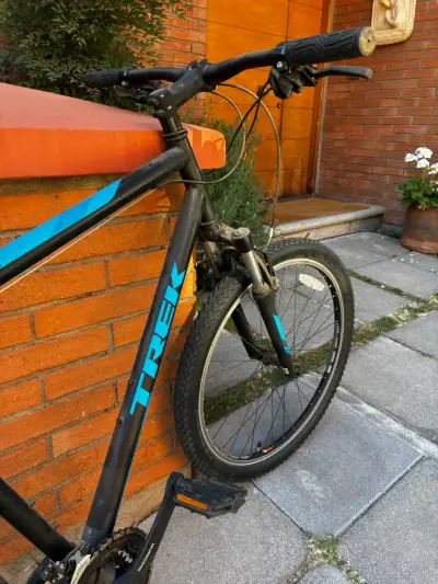 Bicicleta de montaña KSW negra y azul - miniatura 4