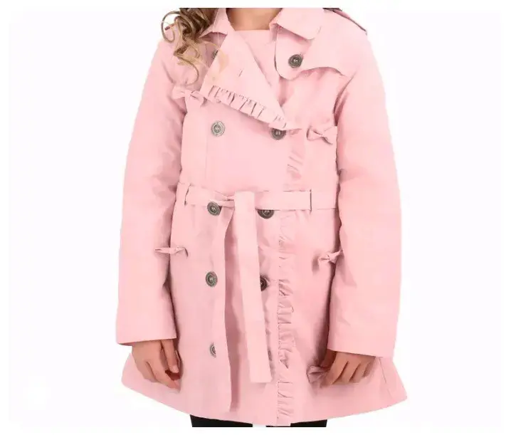 Abrigo infantil rosa con volantes