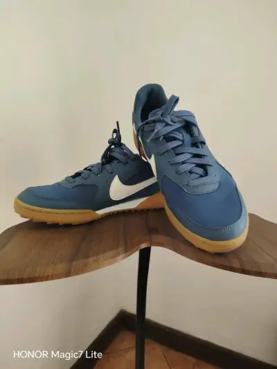 Zapatillas Nike azules con logo blanco - miniatura 3